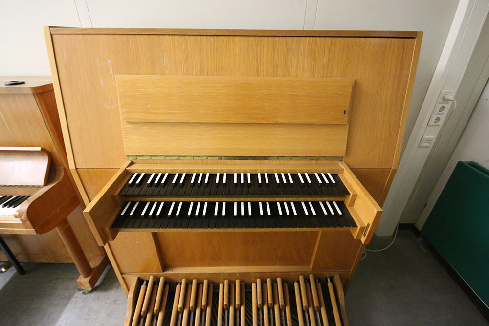 Orgel in der PH (Oberbettringer Straße) im Klavierübungsraum