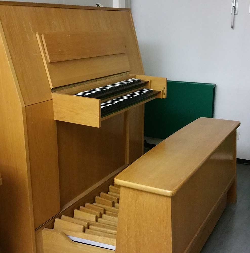 Orgel in der PH (Oberbettringer Straße) im Klavierübungsraum